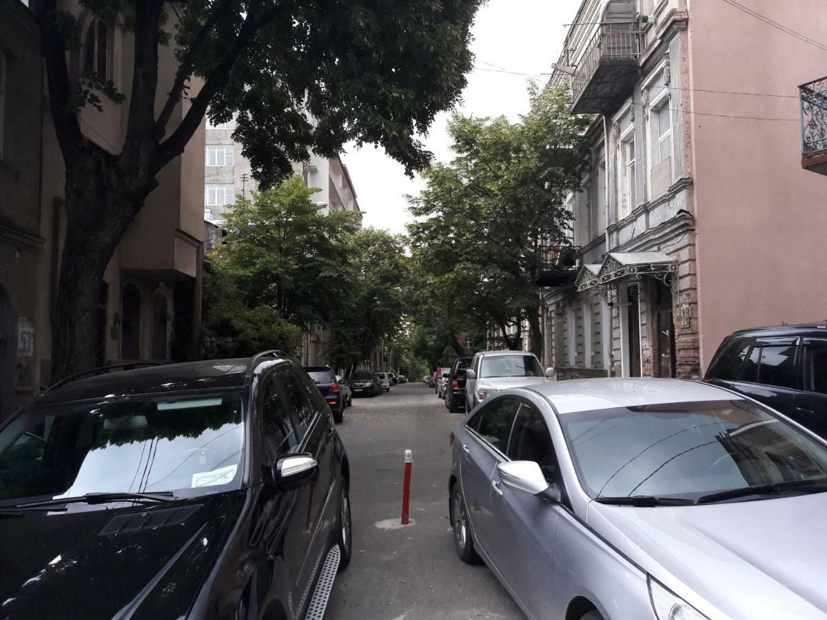 Nino'S Apartment In The Center Of Tbilisi Ngoại thất bức ảnh